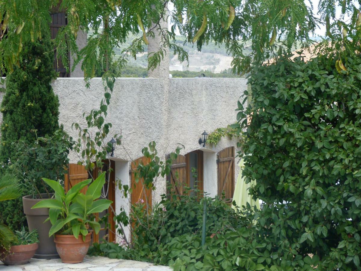 Chez Nous Cassis Bed and Breakfast Εξωτερικό φωτογραφία
